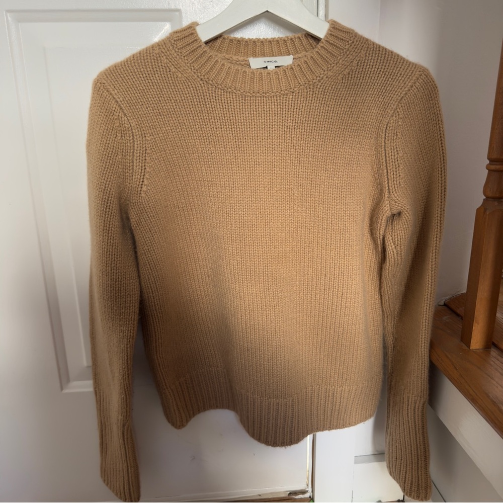 Vince pure cashmere crew neck sweater with ribbed trim